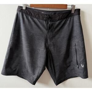 Vuori Infinity boardshort men's size 30